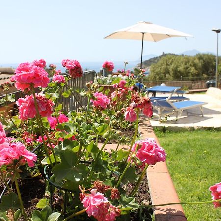 Arbatax Le Terrazze Sul Mare Aparthotel Exterior photo